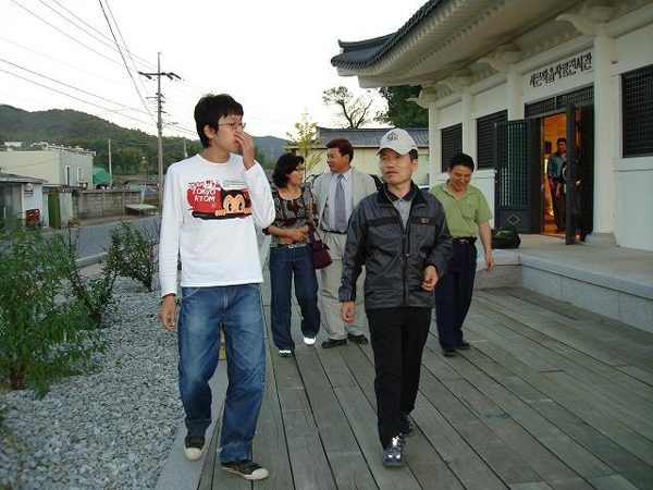 ankim04-9z326.jpg